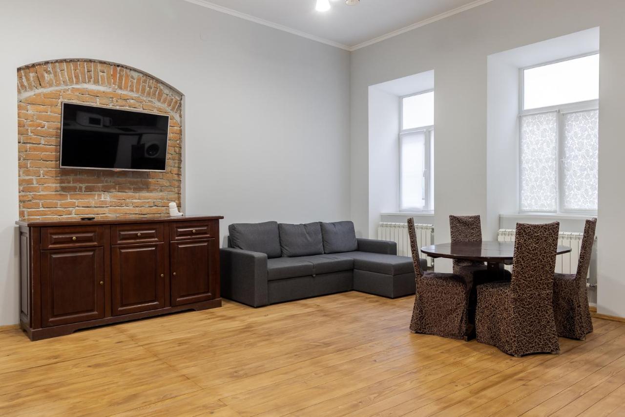 Apartment On Stavropihiiska Street 3 Liov Exterior foto