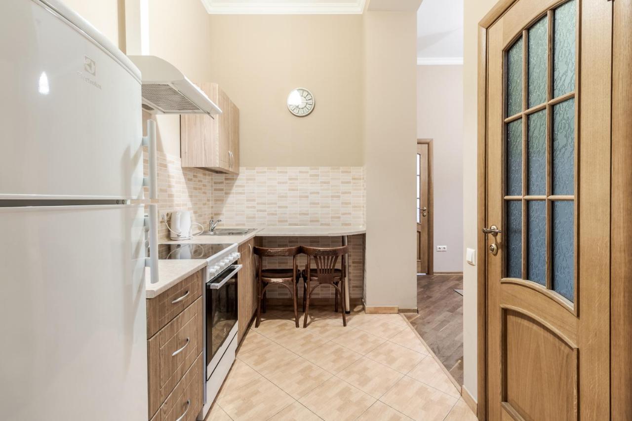 Apartment On Stavropihiiska Street 3 Liov Exterior foto